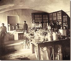 Downstairs laboratory (the beginning of the XX century)