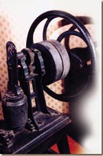 Hand vacuum pump(the end of the XIX century)